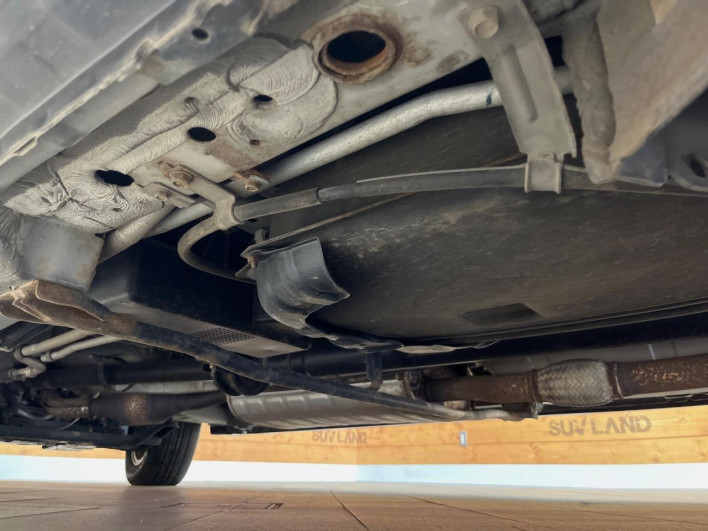 2014 Nissan Serena DBA-FNC26 (UW-6a03ea4d8a93b)[10]