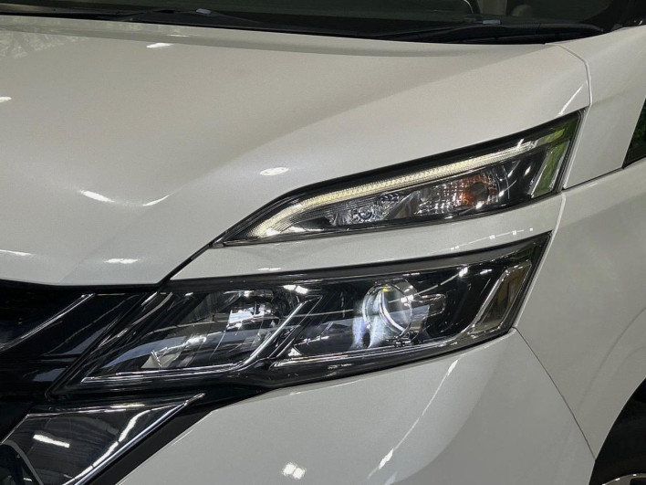 2016 Nissan Serena DAA-GFC27 (UW-6a03ea5375fdd)[7]