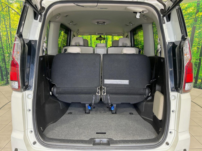 2016 Nissan Serena DAA-GFC27 (UW-6a03ea5375fdd)[22]
