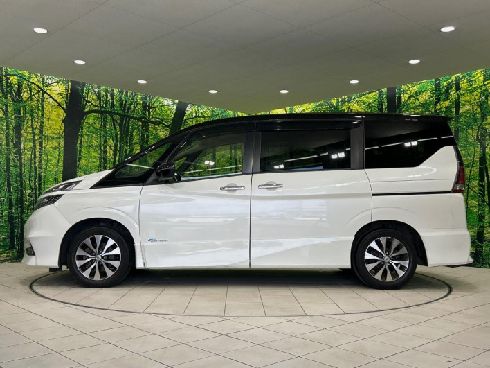 2016 Nissan Serena DAA-GFC27 (UW-6a03ea5375fdd)[14]