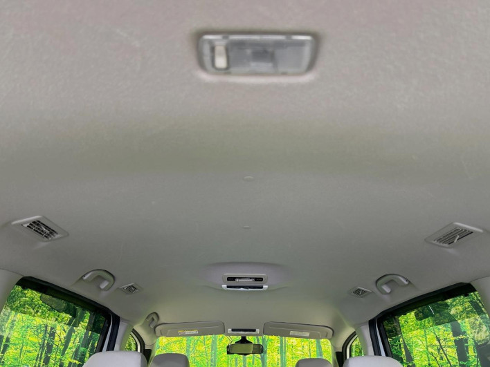 2016 Nissan Serena DAA-GFC27 (UW-6a03ea5375fdd)[20]