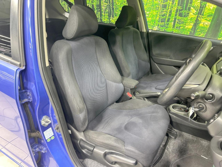 2010 Honda Fit Hybrid DAA-GP1 (UW-6a03ea5b7b345)[23]