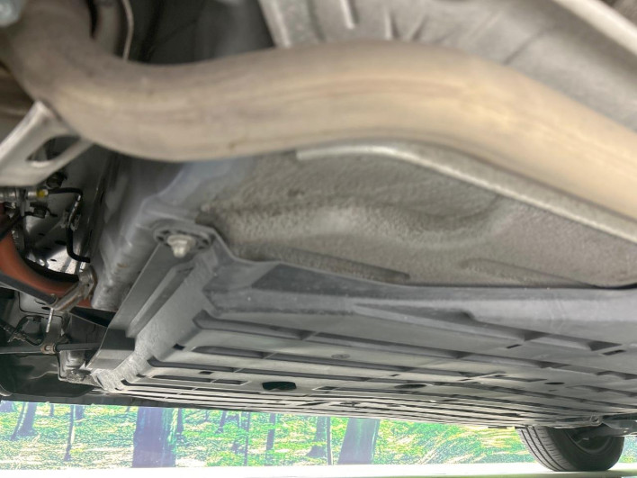 2010 Honda Fit Hybrid DAA-GP1 (UW-6a03ea5b7b345)[24]