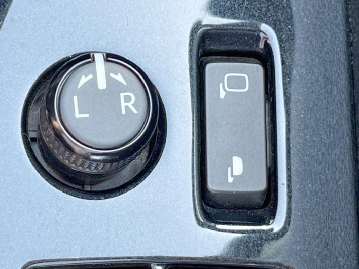2022 Toyota Hilux 3DF-GUN125 (UW-6a03ea664386a)[19]