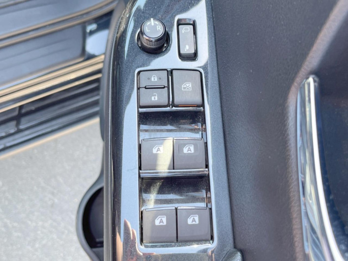2022 Toyota Hilux 3DF-GUN125 (UW-6a03ea664386a)[18]