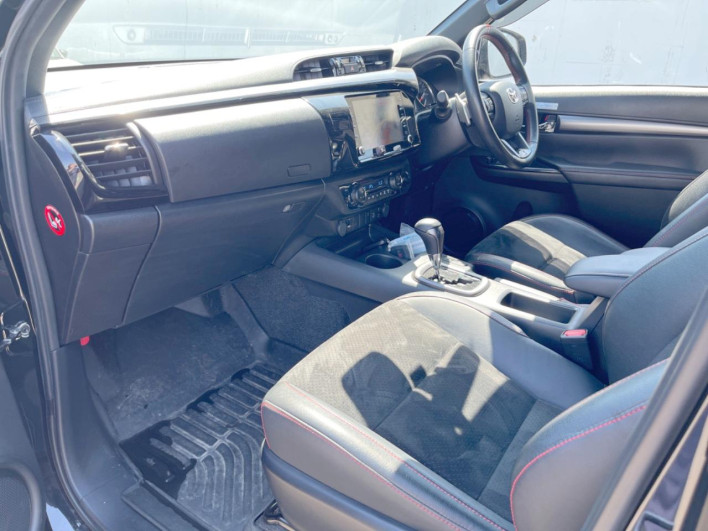 2022 Toyota Hilux 3DF-GUN125 (UW-6a03ea664386a)[28]