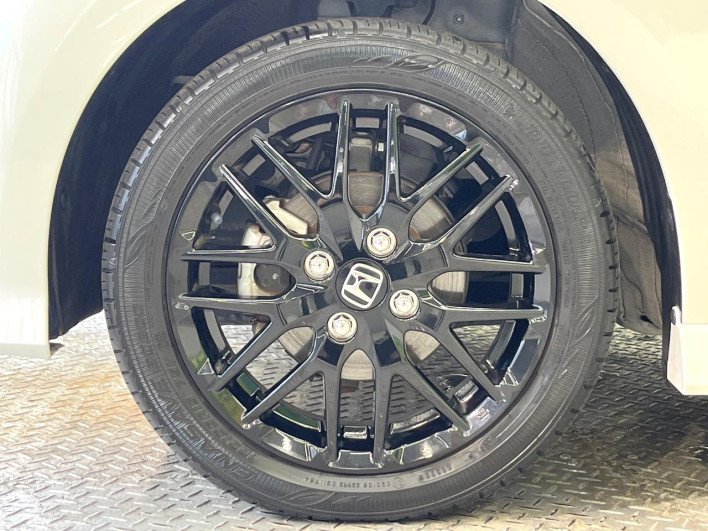 2022 Honda N-BOX CUSTOM 6BA-JF3 (UW-6a03ea822cc3b)[21]