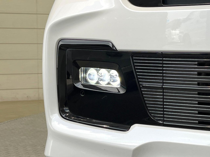 2022 Honda N-BOX CUSTOM 6BA-JF3 (UW-6a03ea822cc3b)[7]