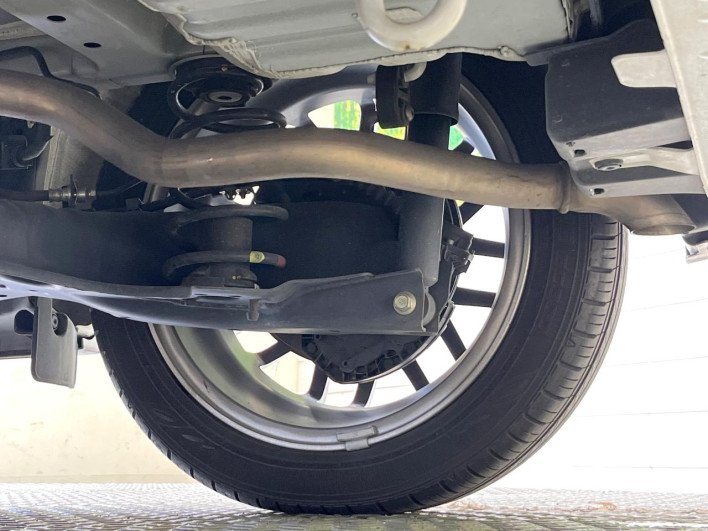 2022 Honda N-BOX CUSTOM 6BA-JF3 (UW-6a03ea822cc3b)[12]