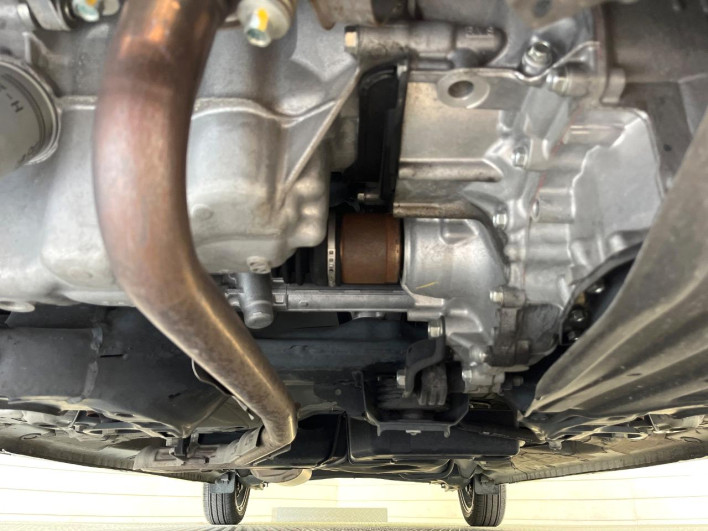 2022 Honda N-BOX CUSTOM 6BA-JF3 (UW-6a03ea822cc3b)[6]