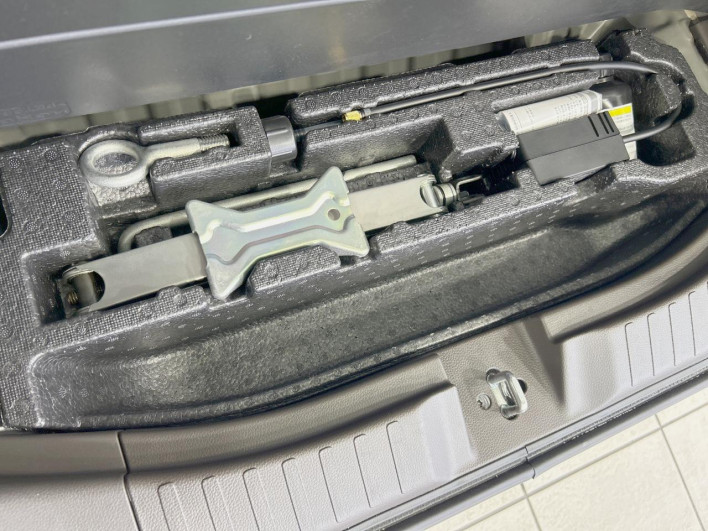 2022 Honda N-BOX 6BA-JF3 (UW-6a03ea839c42c)[15]