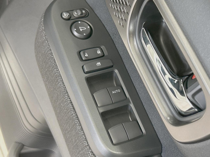 2026 Honda N-BOX CUSTOM 6BA-JF5 (UW-6a03ea8b873bf)[17]