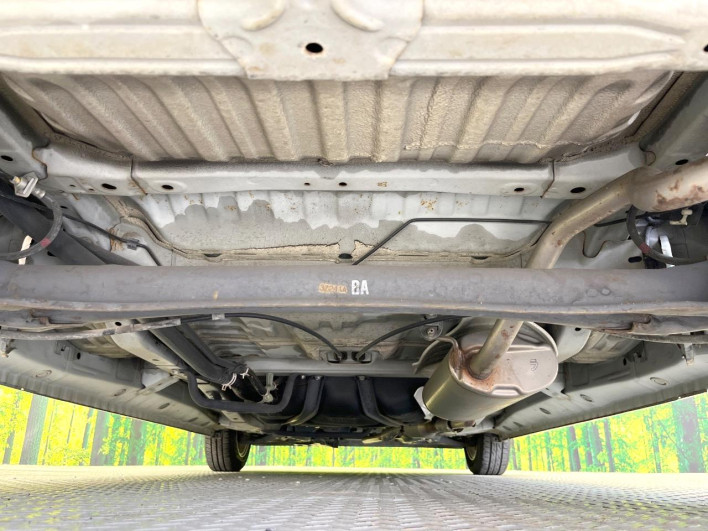 2014 Honda N-WGN Custom DBA-JH1 (UW-6a03ea8f8093b)[28]