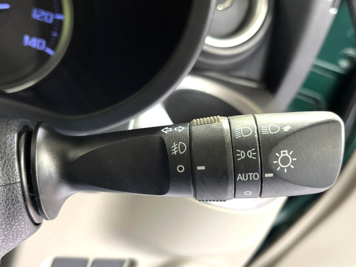 2018 Daihatsu Cast DBA-LA250S (UW-6a03eaa582b8a)[24]