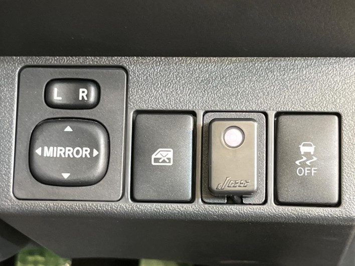 2016 Daihatsu Copen DBA-LA400K (UW-6a03eaab3a367)[10]