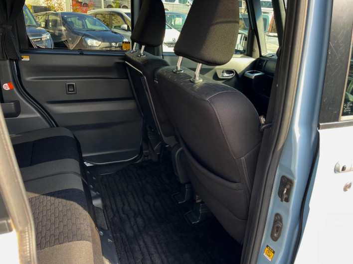 2017 Daihatsu Wake DBA-LA700S (UW-6a03eab4f346d)[21]