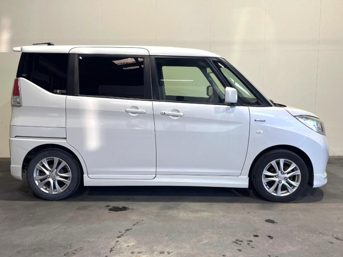 2017 Suzuki Solio DAA-MA36S (UW-6a03eac2a8768)[18]
