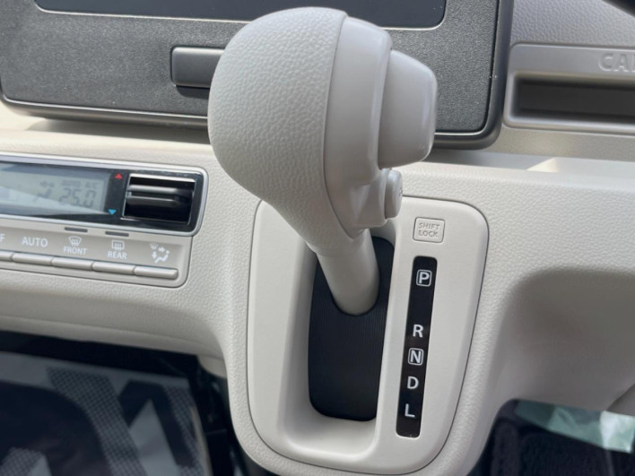 2018 Suzuki Wagon R DAA-MH55S (UW-6a03eac8d2527)[17]
