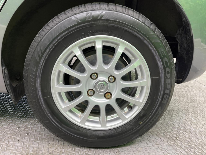 2013 Nissan Note DBA-NE12 (UW-6a03eaef2f049)[10]