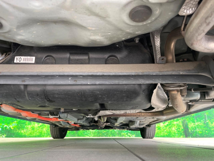 2015 Toyota Aqua DAA-NHP10 (UW-6a03eaf0083b7)[9]