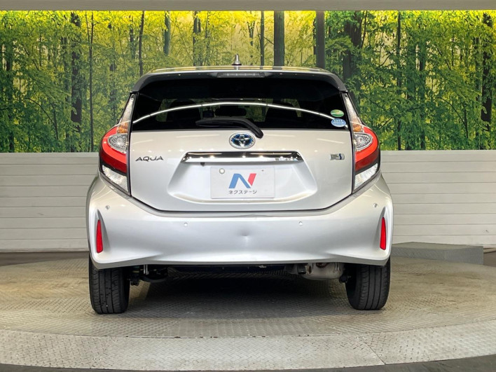 2019 Toyota Aqua DAA-NHP10 (UW-6a03eaf18b5f3)[9]