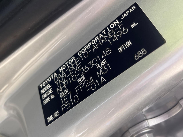 2019 Toyota Aqua DAA-NHP10 (UW-6a03eaf18b5f3)[1]