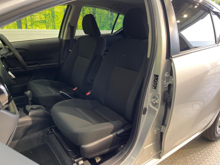 2019 Toyota Aqua DAA-NHP10 (UW-6a03eaf18b5f3)[19]