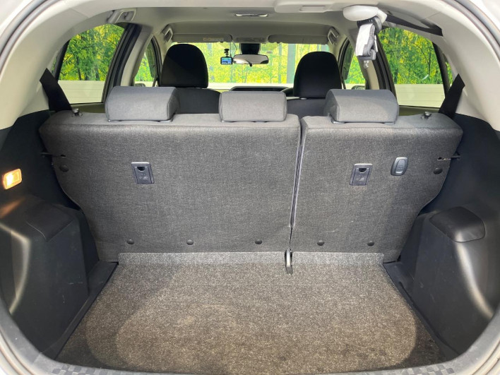 2019 Toyota Aqua DAA-NHP10 (UW-6a03eaf18b5f3)[14]