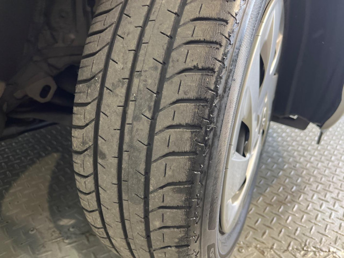 2019 Toyota Aqua DAA-NHP10 (UW-6a03eaf18b5f3)[28]