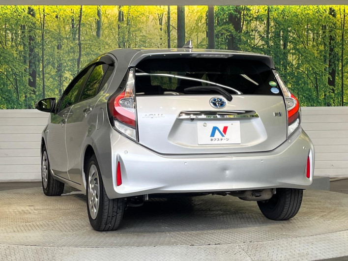 2019 Toyota Aqua DAA-NHP10 (UW-6a03eaf18b5f3)[8]