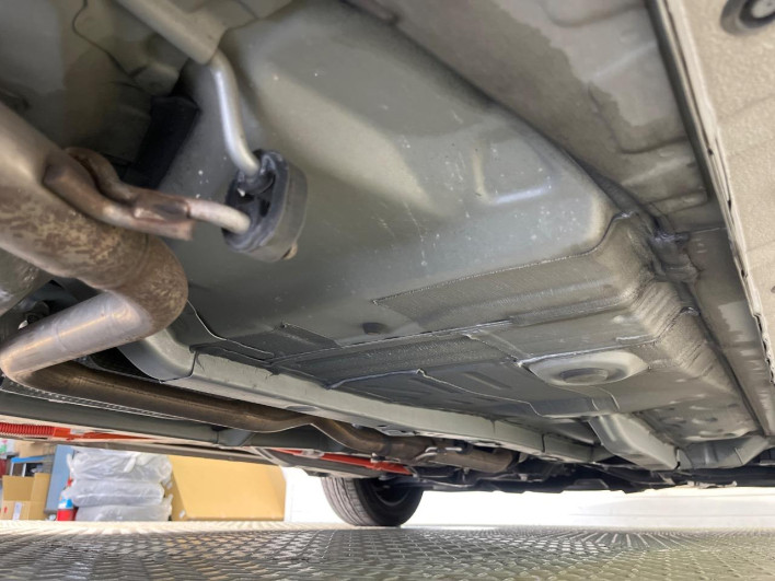 2019 Toyota Aqua DAA-NHP10 (UW-6a03eaf18b5f3)[13]