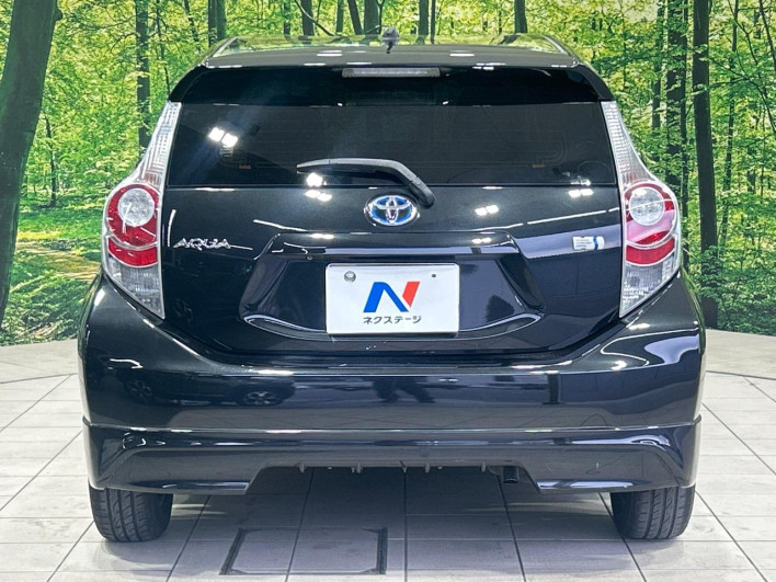 2014 Toyota Aqua DAA-NHP10 (UW-6a03eaf2e3a7b)[19]