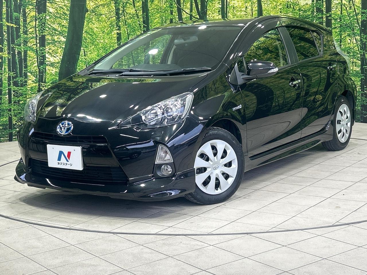 2014 Toyota Aqua DAA-NHP10