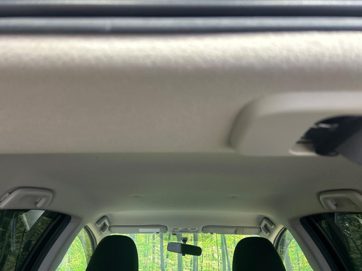 2014 Toyota Aqua DAA-NHP10 (UW-6a03eaf2e3a7b)[23]