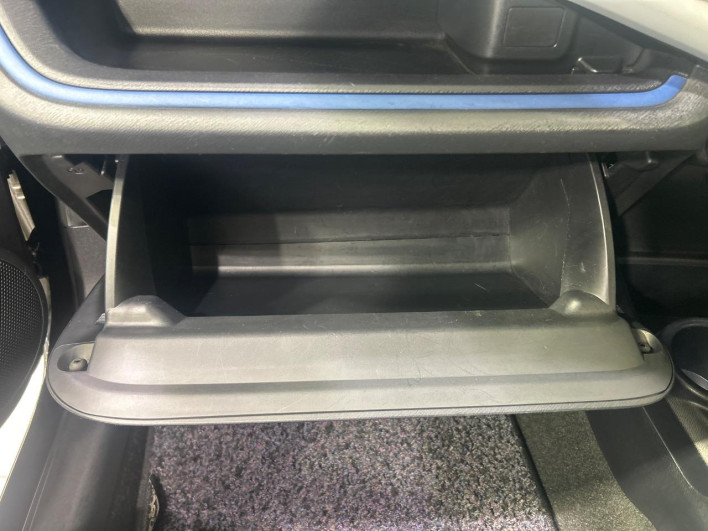 2014 Toyota Aqua DAA-NHP10 (UW-6a03eaf2e3a7b)[4]