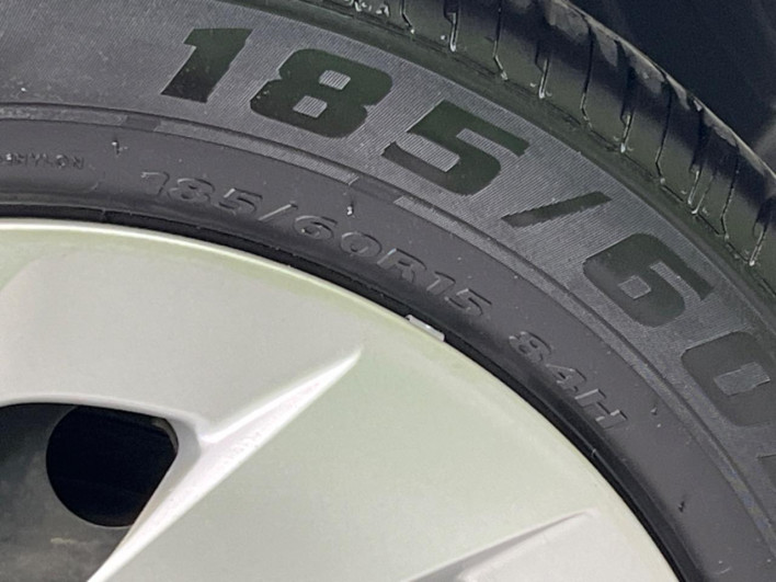 2018 Toyota Aqua DAA-NHP10 (UW-6a03eaf48ad51)[10]