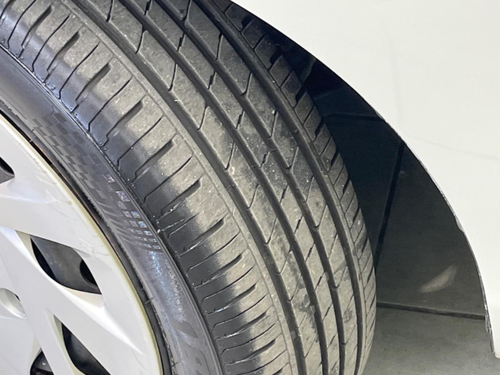 2018 Toyota Aqua DAA-NHP10 (UW-6a03eaf48ad51)[8]