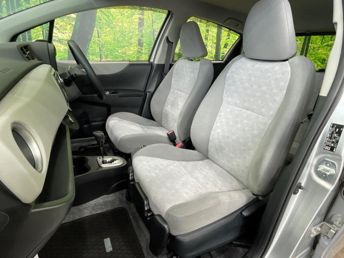 2013 Toyota Vitz DBA-NSP130 (UW-6a03eaf700efa)[12]
