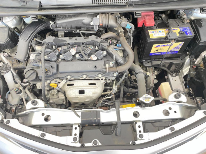 2013 Toyota Vitz DBA-NSP130 (UW-6a03eaf700efa)[4]