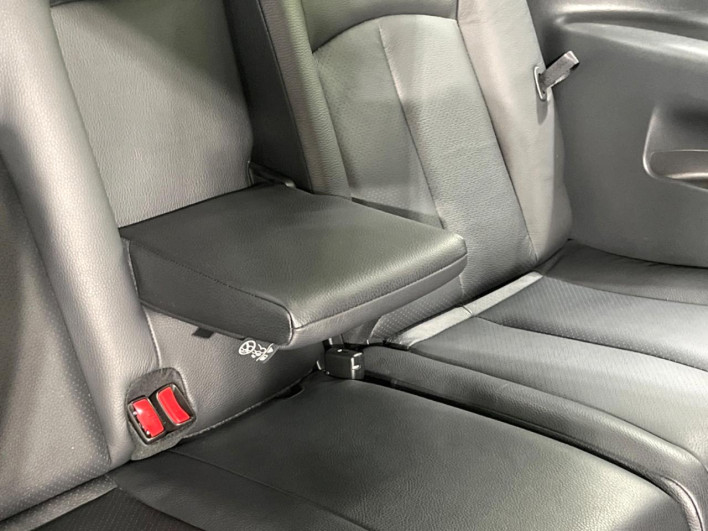 2013 Nissan Elgrand DBA-TE52 (UW-6a03eb0a5250d)[22]
