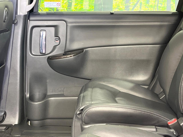 2013 Nissan Elgrand DBA-TE52 (UW-6a03eb0a5250d)[8]