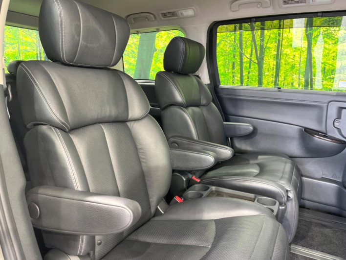 2013 Nissan Elgrand DBA-TE52 (UW-6a03eb0a5250d)[24]