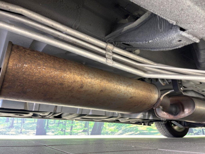 2013 Nissan Elgrand DBA-TE52 (UW-6a03eb0a5250d)[12]