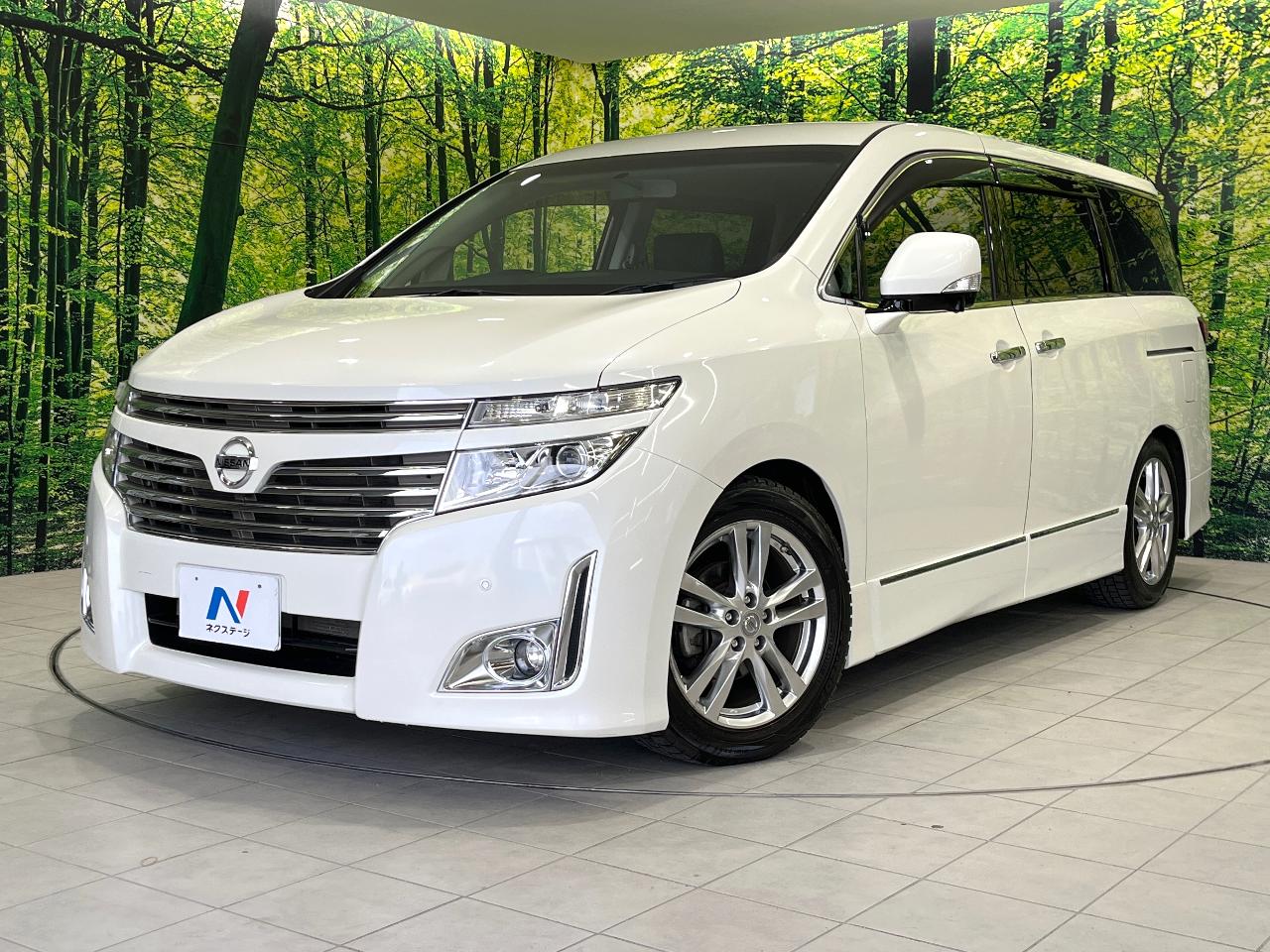 2013 Nissan Elgrand DBA-TE52