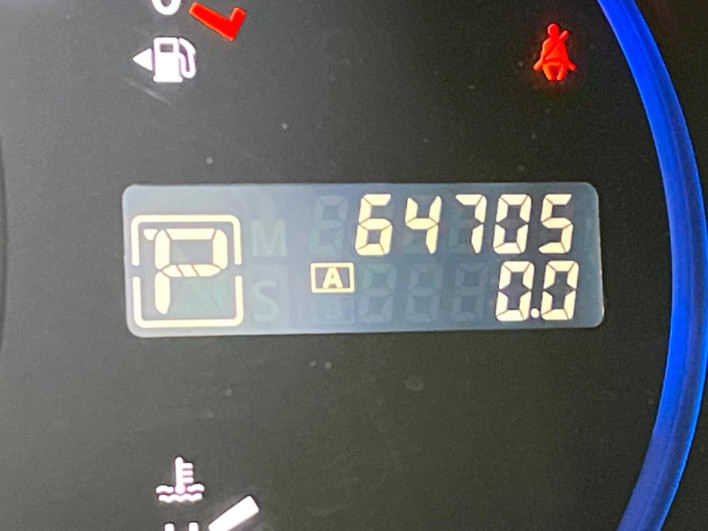 2013 Nissan Elgrand DBA-TE52 (UW-6a03eb0a5250d)[2]