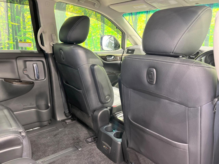 2013 Nissan Elgrand DBA-TE52 (UW-6a03eb0a5250d)[20]
