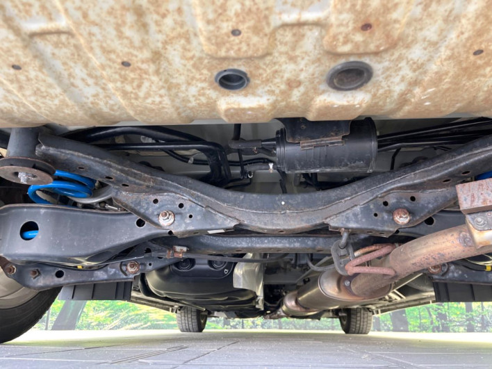 2013 Nissan Elgrand DBA-TE52 (UW-6a03eb0a5250d)[11]
