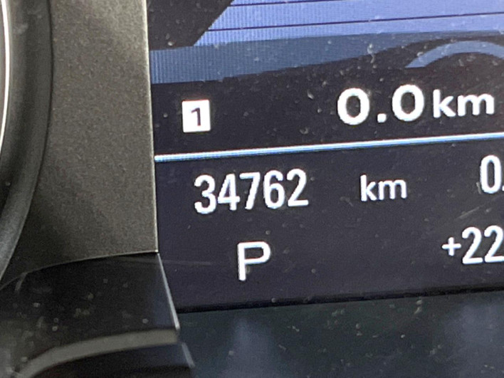 2015 Audi A4 Avant DBA-8KCDN (UW-6a03eb17ecf99)[2]