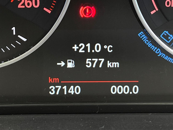 2017 BMW 1 Series DBA-1R15 (UW-6a03eb18d4d30)[2]