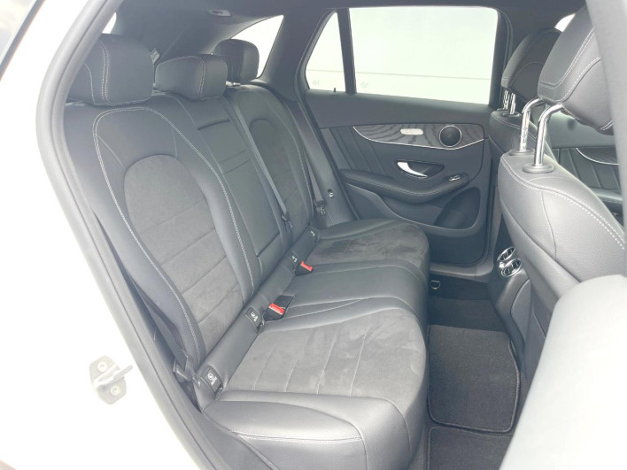 2018 Mercedes Benz GLC DBA-253946 (UW-6a03eb1e47a1a)[19]